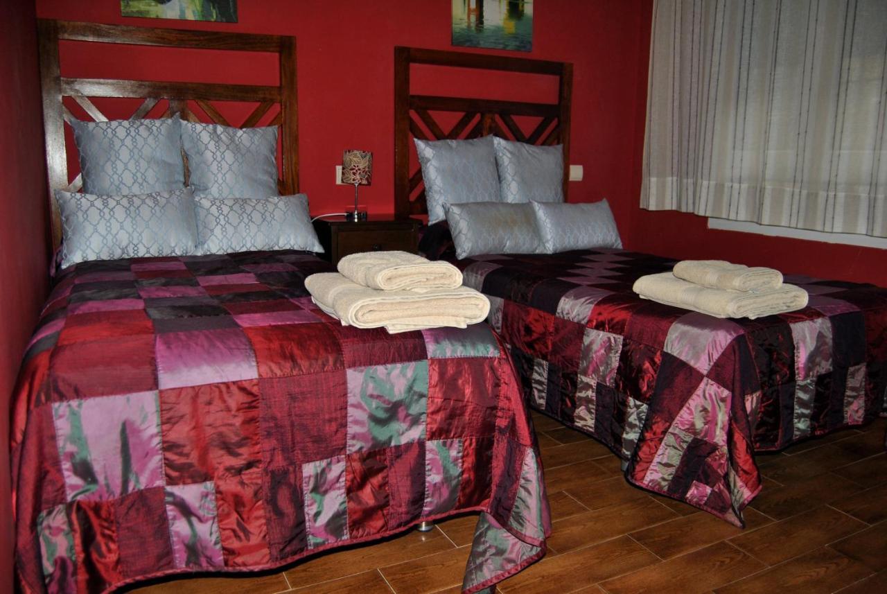 Apartahotel Rural Collarubio Luxury Collado Mediano Exterior photo